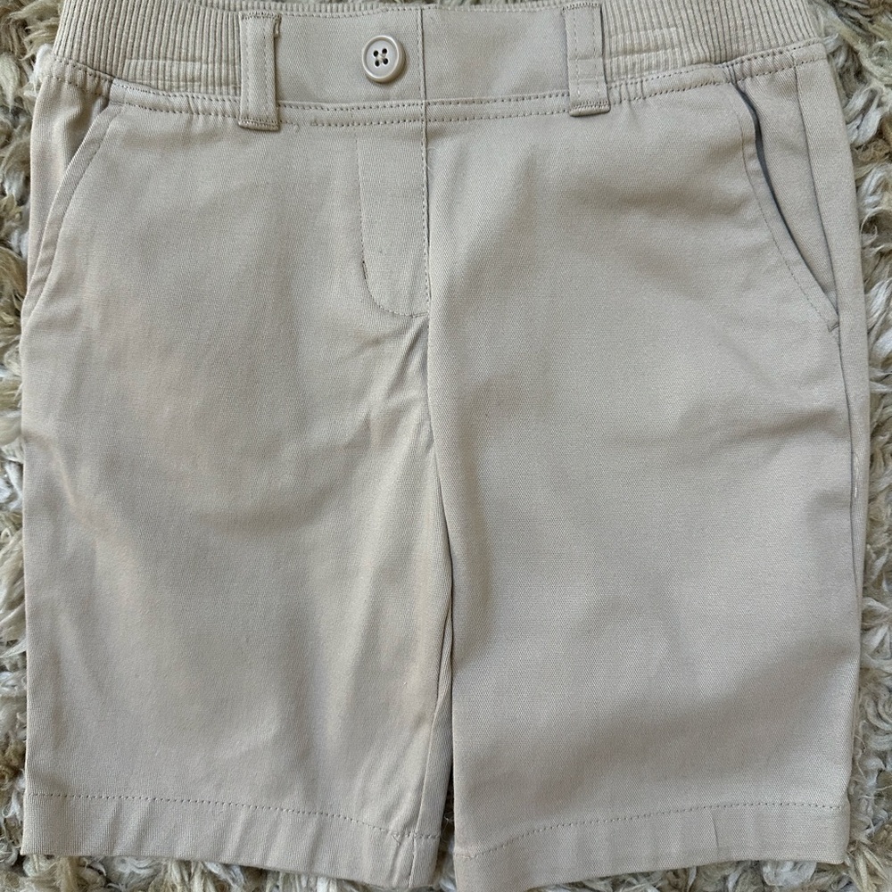 Izod Girls School Uniform khaki Shorts size 6 NWOT